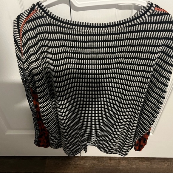 John Mark NWOT Black and White Striped Top with Red Checkered Sleeves - Picture 4 of 8